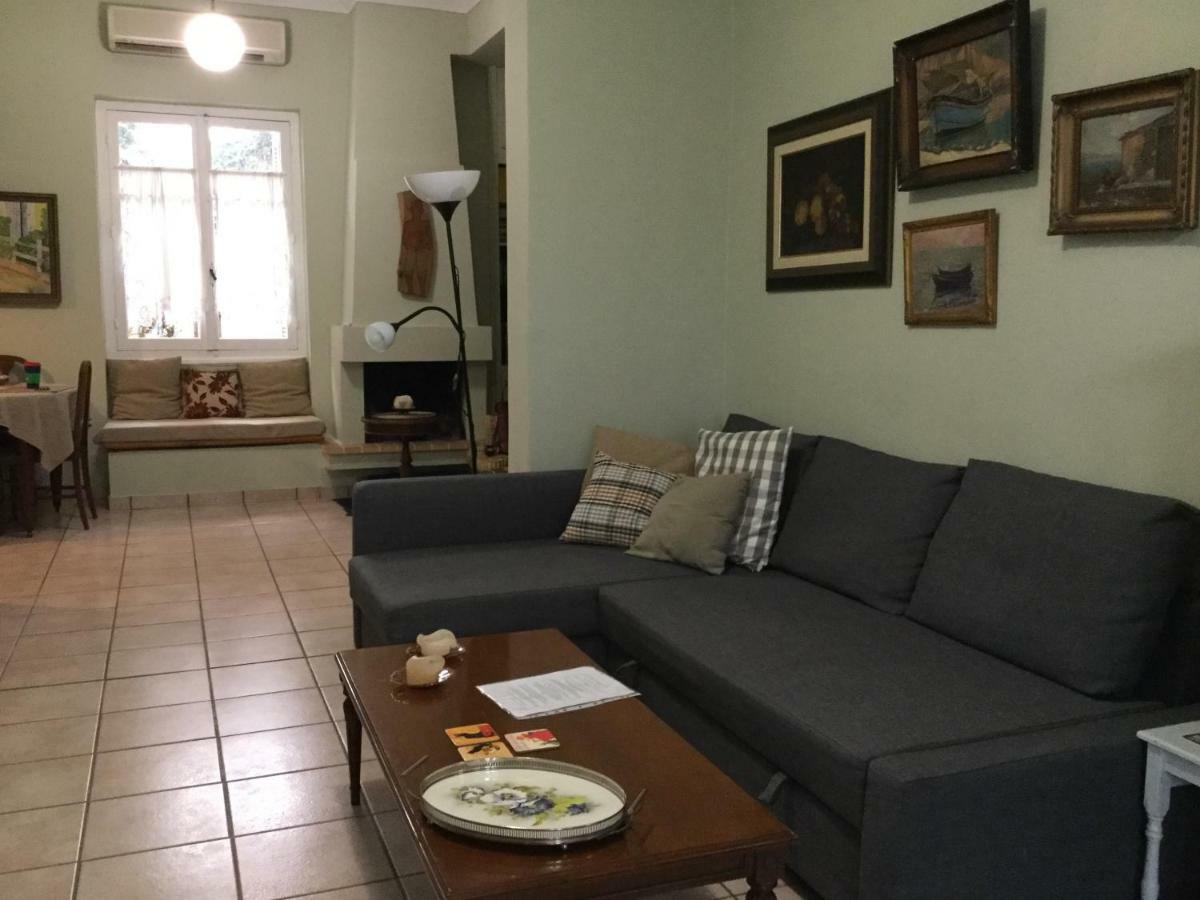 Elly'S House In Athens Appartement Buitenkant foto