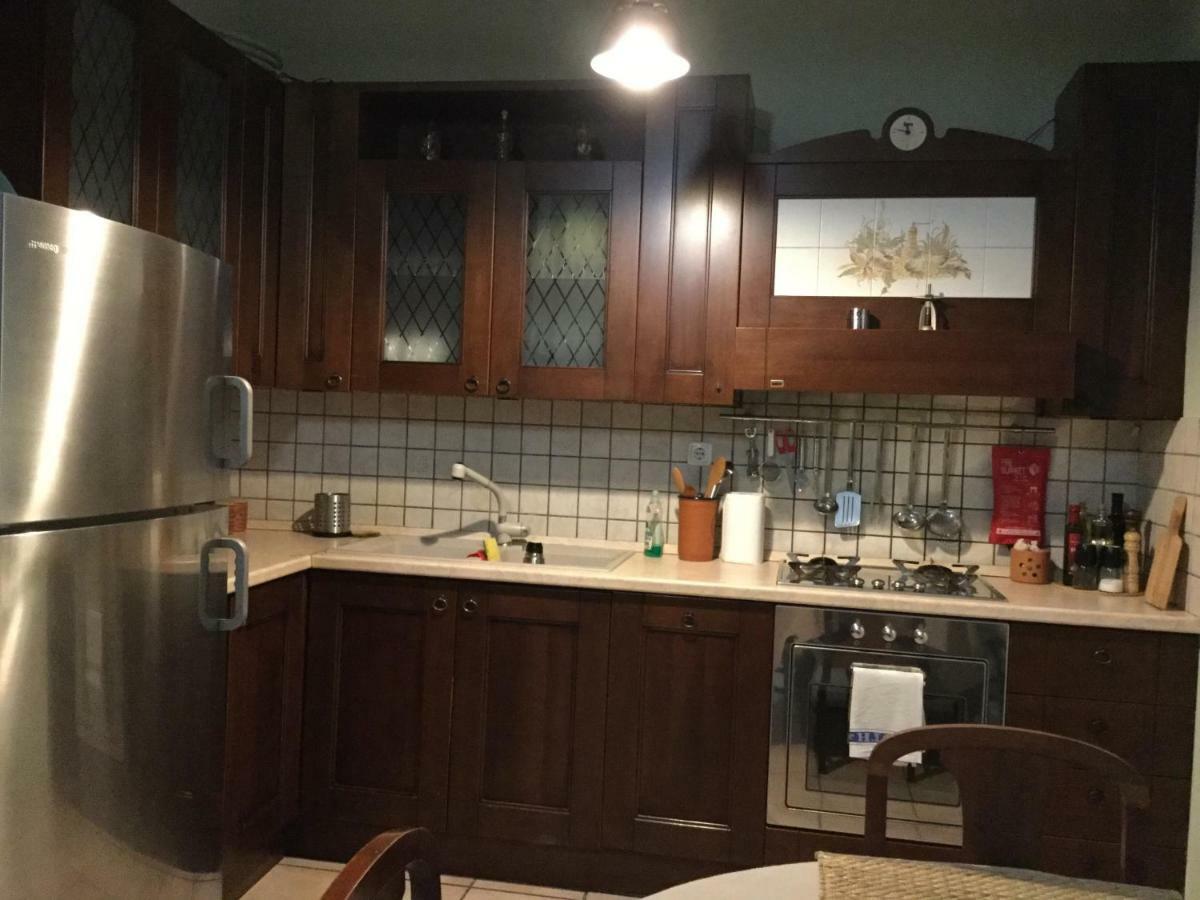 Elly'S House In Athens Appartement Buitenkant foto